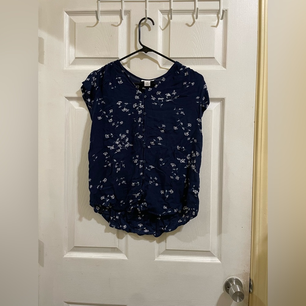 Liz Claiborne Short Sleeve Blouse